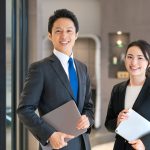 店長マニュアル・店長の仕事、役割と責任・能力と求められる条件は直接的マネジメントから「部下を動かす」間接的マネジメントへ。