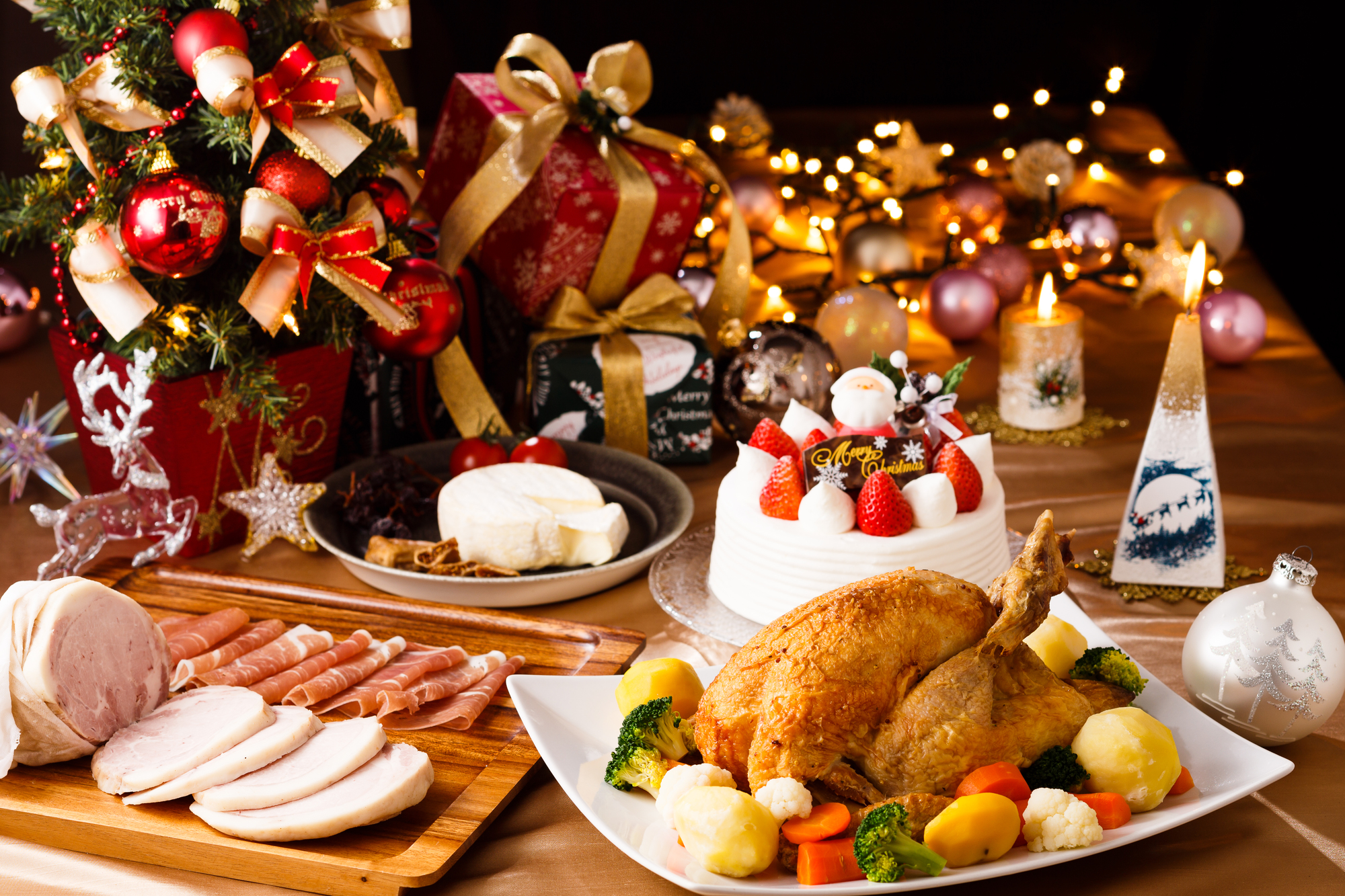 個店経営と12月商戦、クリスマスパーティー、クリスマスケーキ, ローストチキン, ローストビーフ、スモークサーモン、予約獲得、廃棄ロスゼロ、利益確保、材料高騰、アナログ集客、デジタル集客、生存戦略、販売促進、購買意欲、顧客獲得