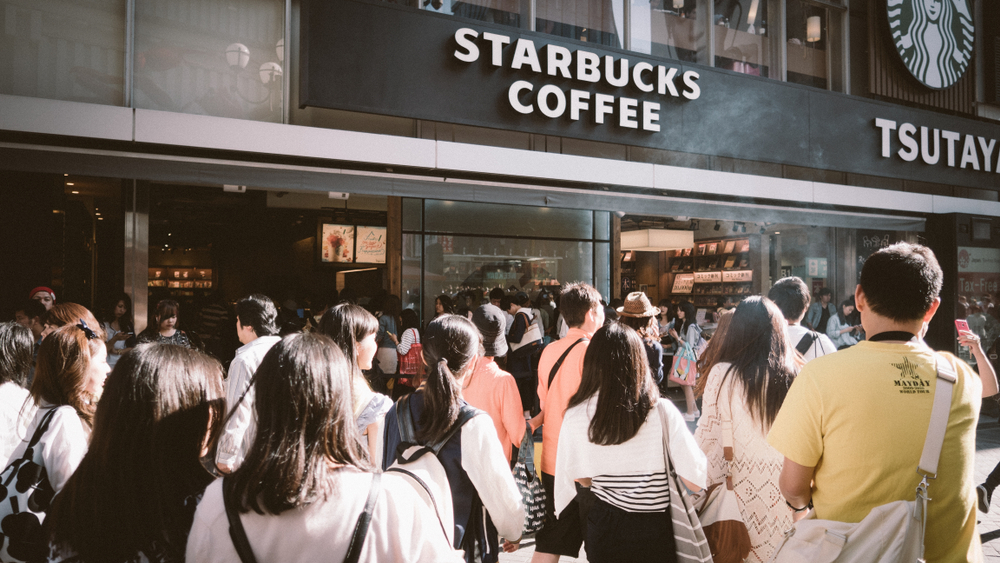 スターバックス　TSUTAYA　行列　スターバックスコーヒー TSUTAYA EBISUBASHI店　大阪道頓堀